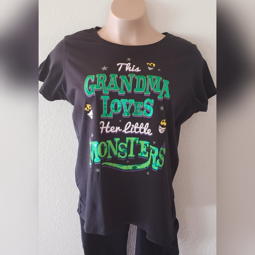 HALLOWEEN Grandma Graphic Tee Crew Neck Tshirt Short Sleeve